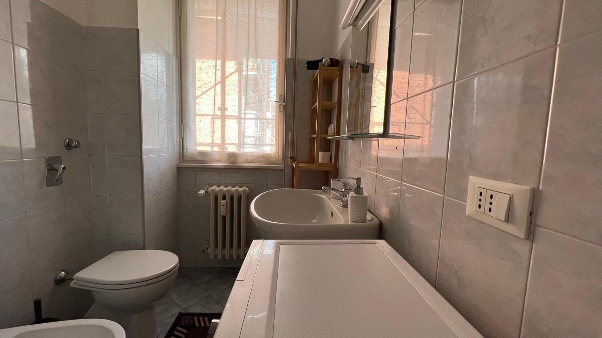 Duomo A 20 Minuti Netflix Wifi Da Juls Home Rozzano Ngoại thất bức ảnh